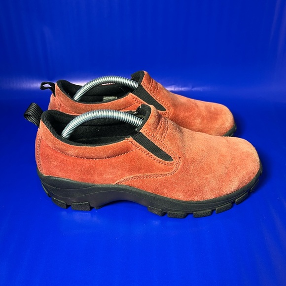 Lands' End Shoes - Lands End Womens Shoes All Weather Slip-on Suede Red 6 M Great Condition
